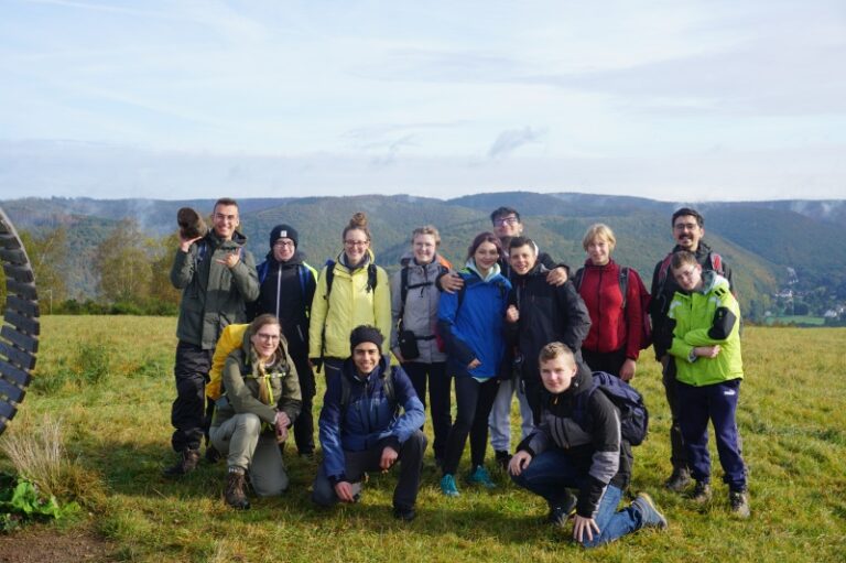 Fünf-Tage-Trail: „Stadt Land Fluss – nature meets history“ Trekkingtour für junge Menschen in der Nordeifel